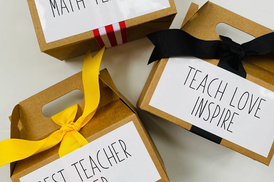 Teachers' Ribbon Gifts: Creative Ways to Show Appreciation